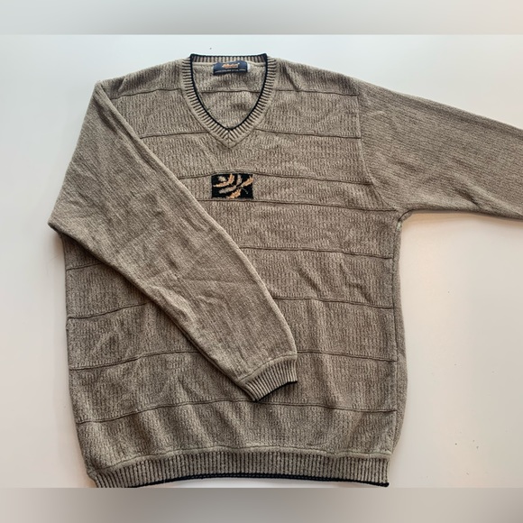 Vintage Soft Crewneck - Picture 3 of 6